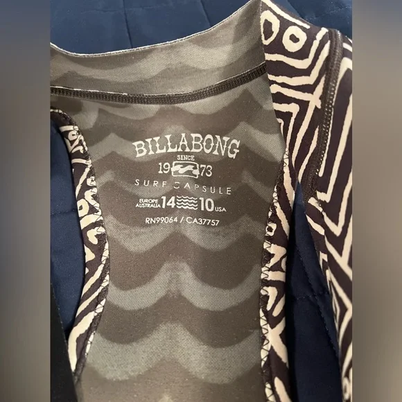 Billabong Geometric Patterned Swimsuit - Black and White - Picture 6 of 8